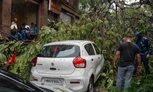 5 children among 6 killed in Mumbai building collapse as torrential rain batters city