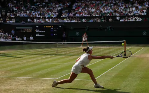 Linda Noskova books all-Czech Wimbledon final clash with Muchova Linda Noskova books all-Czech Wimbledon final clash with Muchova