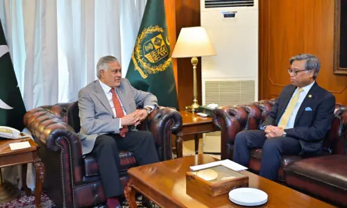DPM Dar reaffirms Pakistan’s commitment to Saarc process during meeting with Secretary-General Golam Sarwar: FO DPM Dar reaffirms Pakistan’s commitment to Saarc process during meeting with Secretary-General Golam Sarwar: FO