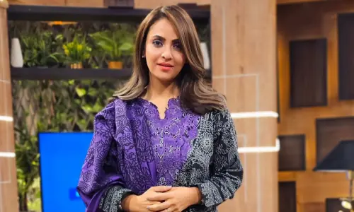 Nadia Khan invites ire of the industry for mocking Sajal Ali's acting in Zanjeerain