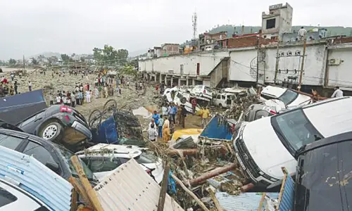 Chenab flows surge after floods in held Kashmir Chenab flows surge after floods in held Kashmir
