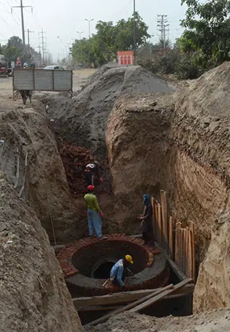 Delay in Barki Road remodelling project irks commuters, residents Delay in Barki Road remodelling project irks commuters, residents