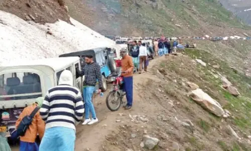 Tourists barred from visiting Saiful Muluk lake Tourists barred from visiting Saiful Muluk lake