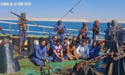 Pakistanis captured by Somali pirates victims of &lsquo;ownership crisis&rsquo;