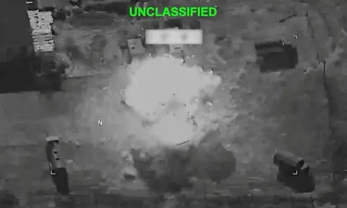 US military carries out 'heavy wave' of retaliatory strikes on Iran for attack on bases US military carries out 'heavy wave' of retaliatory strikes on Iran for attack on bases