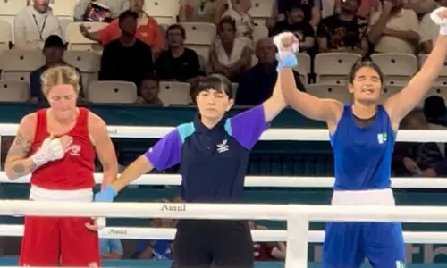 BOXING: PULLING NO PUNCHES BOXING: PULLING NO PUNCHES
