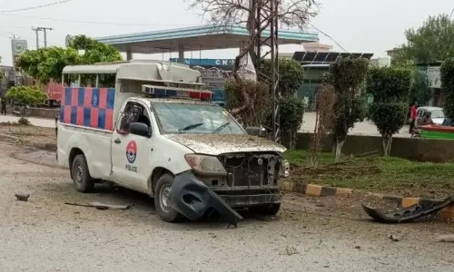 2 cops injured in IED blast in Peshawar