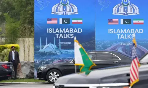 Pakistan to host Iranian officials as Trump’s patience wears thin Pakistan to host Iranian officials as Trump’s patience wears thin