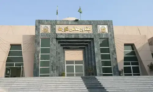 Peshawar High Court upholds abolition of free electricity for officials of Wapda, Discos Peshawar High Court upholds abolition of free electricity for officials of Wapda, Discos