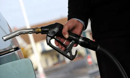 Govt reduces petrol price by Rs3.39, high-speed diesel by Rs4.07 Govt reduces petrol price by Rs3.39, high-speed diesel by Rs4.07