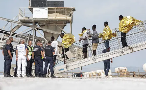 173 migrants rescued after boat catches fire in Channel 173 migrants rescued after boat catches fire in Channel