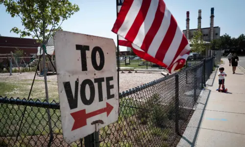 Michigan primary puts Democratic divide on the ballot Michigan primary puts Democratic divide on the ballot