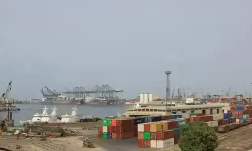 Pakistan exports rise 9.5pc in July as trade deficit widens