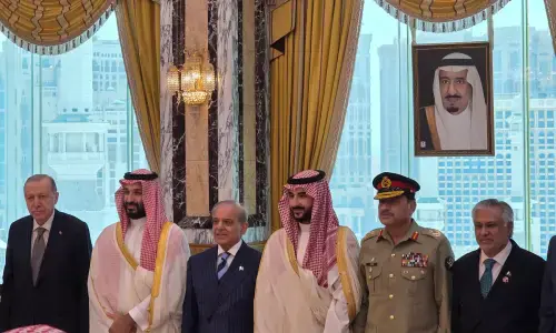Pakistan, Saudi Arabia, Turkiye sign tripartite defence agreement in Makkah