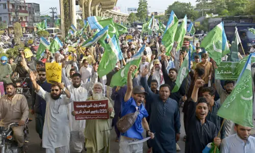 JI protests against inflation, rising POL prices JI protests against inflation, rising POL prices