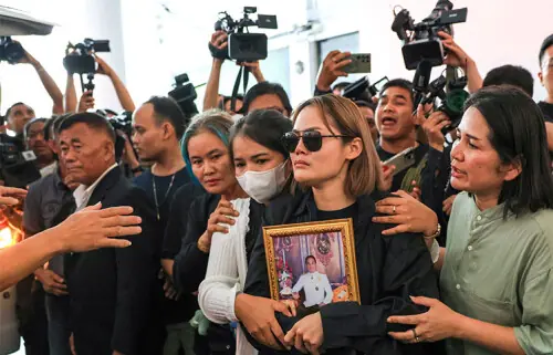 Thai shooting toll rises to 9 as schoolgirl dies Thai shooting toll rises to 9 as schoolgirl dies
