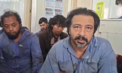 Pakistani hostages held by Somali pirates issue new distress message seeking govt help Pakistani hostages held by Somali pirates issue new distress message seeking govt help