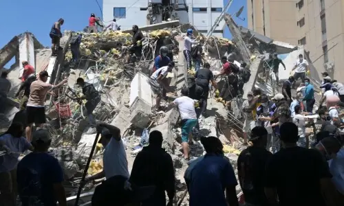 Colombia rescue efforts press on after earthquake; death toll stands at 164, expected to rise