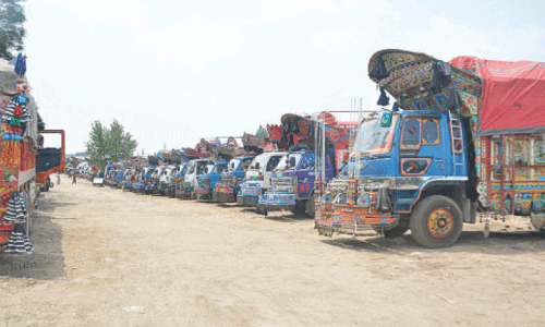 Goods transporters to continue strike as negotiations with govt end without resolution