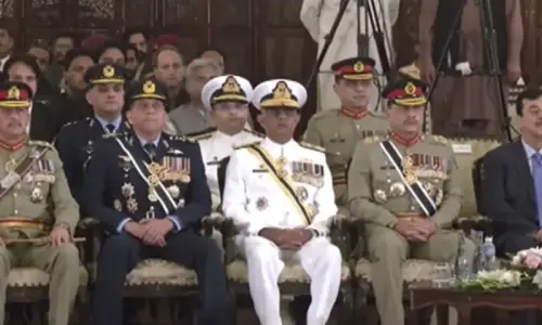 President Zardari confers Nishan-i-Imtiaz on National Strategic Command Commander Gen Aamer Raza