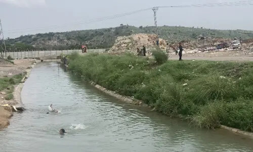 Garbage dumping along Khanpur canal jeopardises Pindi, Islamabad&rsquo;s water safety