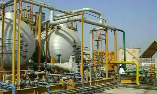Govt seeks overhaul of gas surcharge law to tackle defaults, circular debt