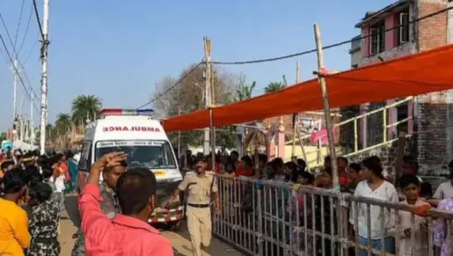 7 killed, 19 injured in stampede at temple in India's Bihar 7 killed, 19 injured in stampede at temple in India's Bihar