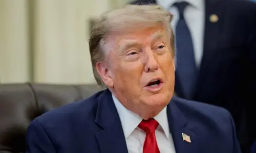Trump threatens to bomb Oman if it gets in way of Iran deal: report Trump threatens to bomb Oman if it gets in way of Iran deal: report