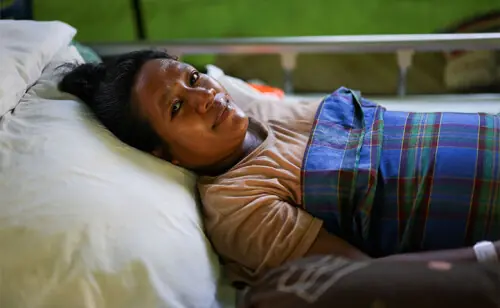 Indonesian mother ‘grateful’ after emergency birth during quake Indonesian mother ‘grateful’ after emergency birth during quake