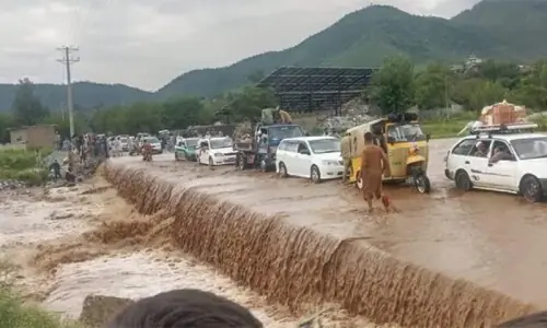 2 killed, many injured as rain lashes KP 2 killed, many injured as rain lashes KP