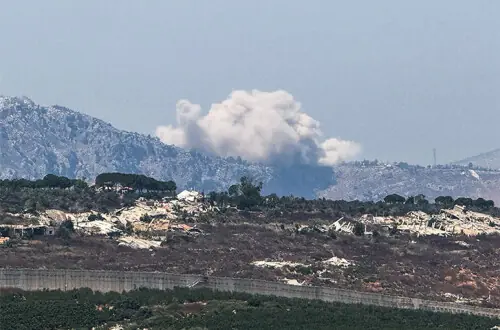 Despite truce, Israel continues to attack southern Lebanon Despite truce, Israel continues to attack southern Lebanon