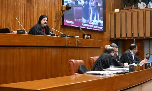 PTI lawmaker not allowed to speak on &lsquo;SC order violation&rsquo;
