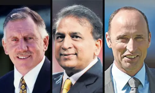 Cricket greats appeal to PM Shehbaz for Imran's medical treatment in line with SC directives Cricket greats appeal to PM Shehbaz for Imran's medical treatment in line with SC directives