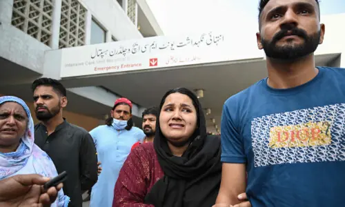 14 infants killed in fire at Pims' gynae ward in Islamabad 14 infants killed in fire at Pims' gynae ward in Islamabad