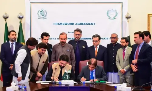 Agreement inked to expand, modernise KP’s railway network Agreement inked to expand, modernise KP’s railway network