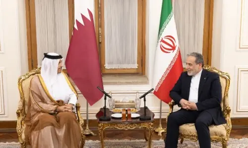 Qatari PM holds Tehran talks