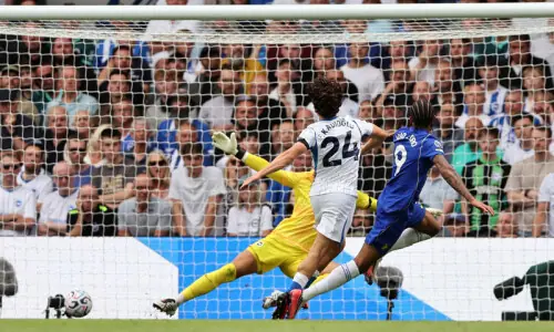 Chelsea beat Brighton in seven-goal thriller, Leeds hold Brentford Chelsea beat Brighton in seven-goal thriller, Leeds hold Brentford
