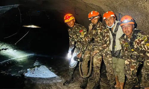 Nepal intensifies race for finding tunnel survivors