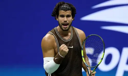 Defending champions Alcaraz, Sabalenka storm into third round at US Open Defending champions Alcaraz, Sabalenka storm into third round at US Open