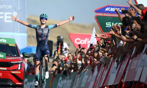 Mas extends Vuelta lead, Omrzel wins stage 12 Mas extends Vuelta lead, Omrzel wins stage 12