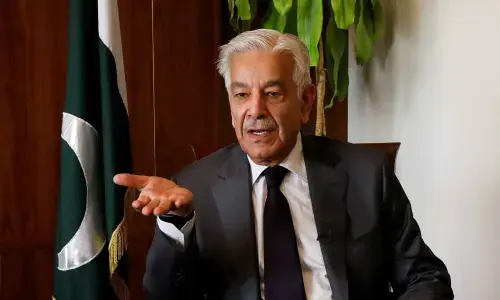 Asif says devolution of power is 'inevitable', accuses PPP of having contradictory stance on new provinces