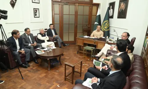 PM lauds Rs3bn export insurance initiative PM lauds Rs3bn export insurance initiative