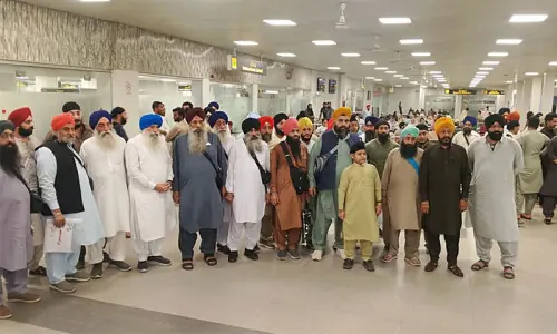 Sikh pilgrims in Faisalabad stopped from flying to India over incomplete documents
