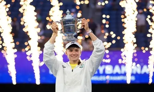 Rybakina secures year-end top rank with Tokyo win Rybakina secures year-end top rank with Tokyo win