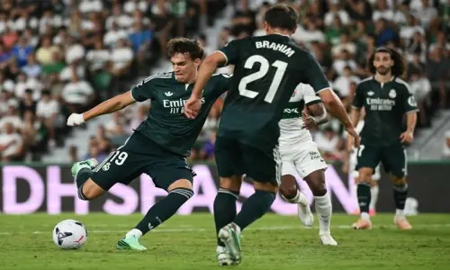 Carlos Espi saves Real Madrid with late winner at Elche