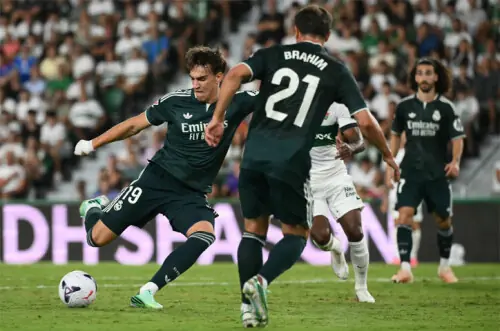 Espi winner rescues Real after Elche comeback