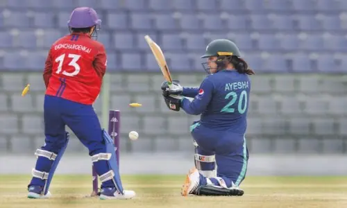 Pakistan women survive Thailand scare to make Asian Games semi-finals