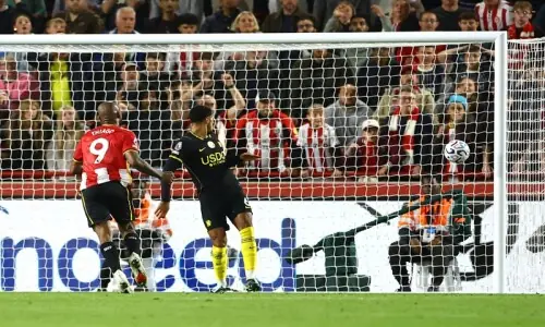 Brentford batter Chelsea to undo Xabi Alonso's promising start