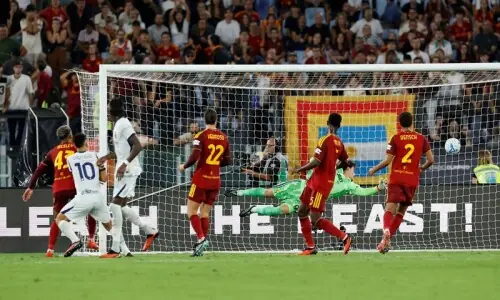 Lautaro Martinez brace saves Inter Milan in Serie A top-two clash with AS Roma Lautaro Martinez brace saves Inter Milan in Serie A top-two clash with AS Roma