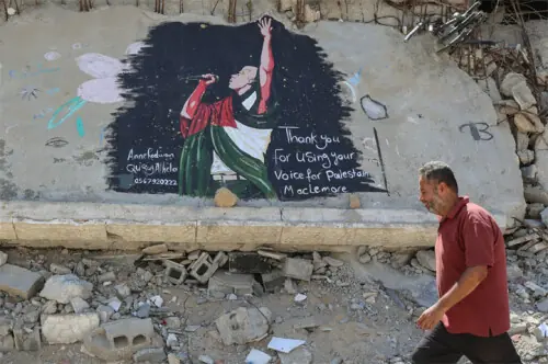 Ed Sheeran returns to stage after Palestinian controversy Ed Sheeran returns to stage after Palestinian controversy